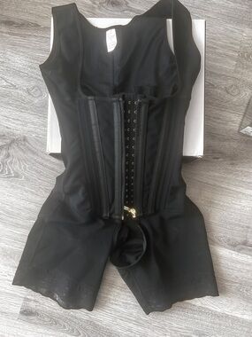 Black Shapewear Bodysuit with Front Closure COMPRESSION, IMPROVED POSTURE….